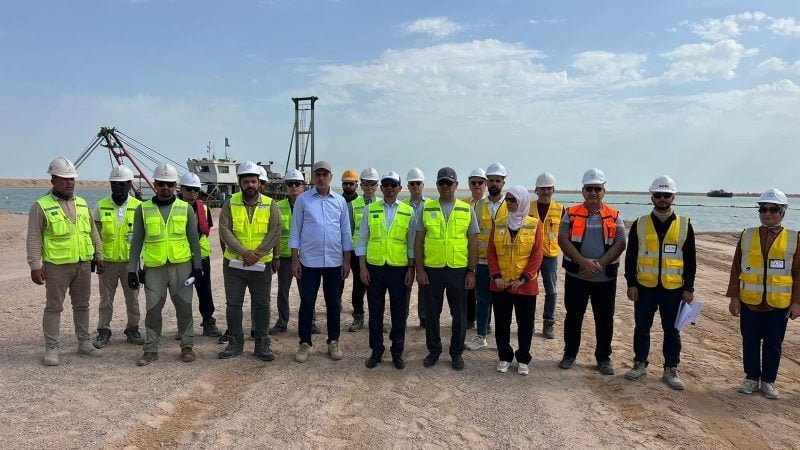 خلال جولة ميدانية لوزير النقل ومدير الموانئ ومحافظ البصرة…. اشادات كبيرة بتقدم العمل في مشروع ميناء الفاو الكبير