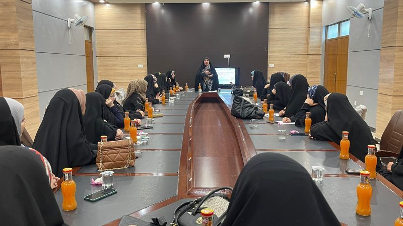 بلديات النجف تقيم ورشة حول الشهر الوردي العالمي