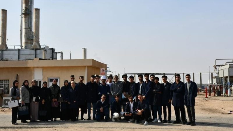 وفد تدريسي وطلابي من جامعة الكوفة يزور مصفى النجف مطلعاُ على سير مراحل العمل والإنتاج