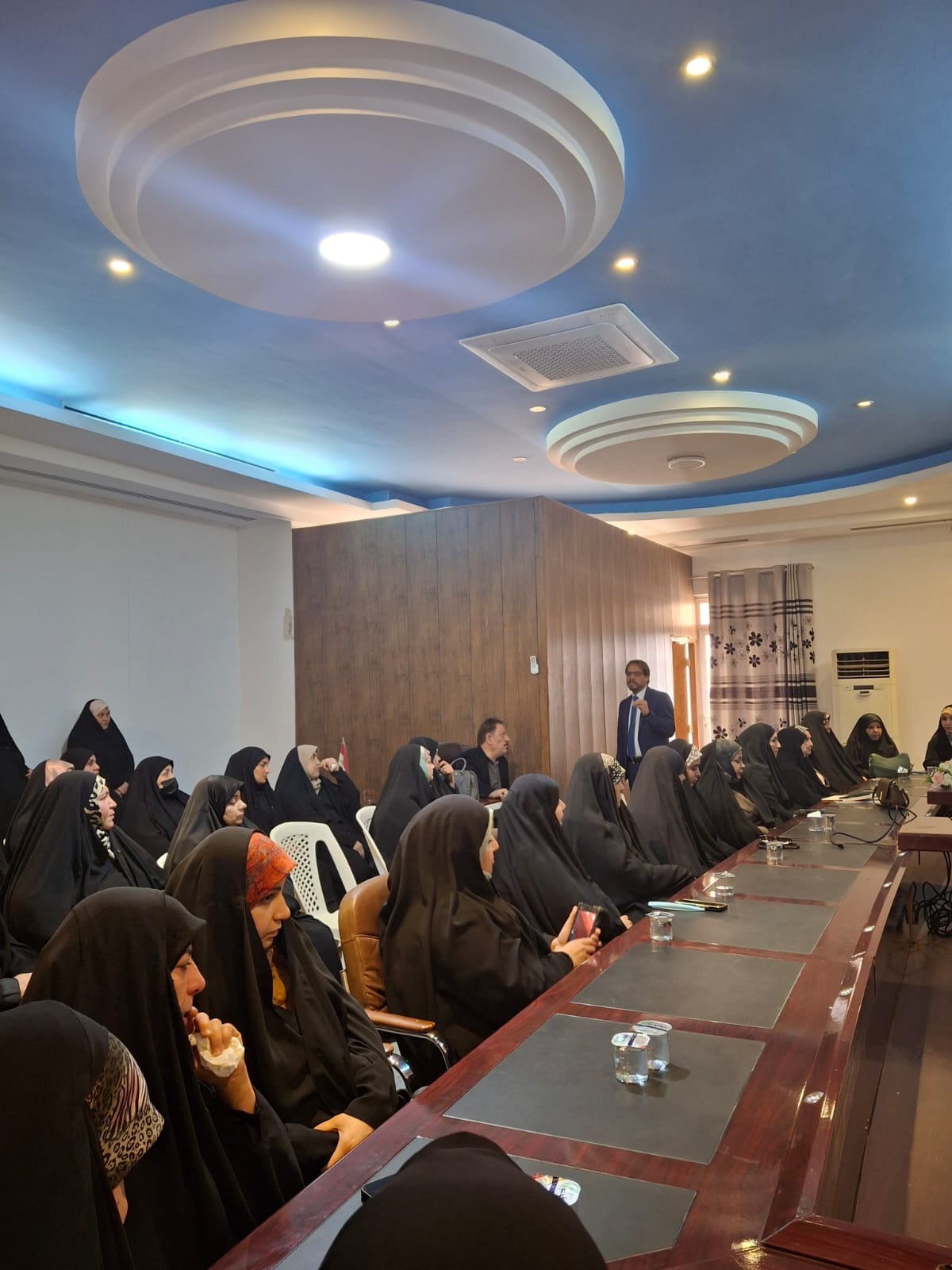 ورش عمل لتعزيز القيادة النسوية في النجف الأشرف