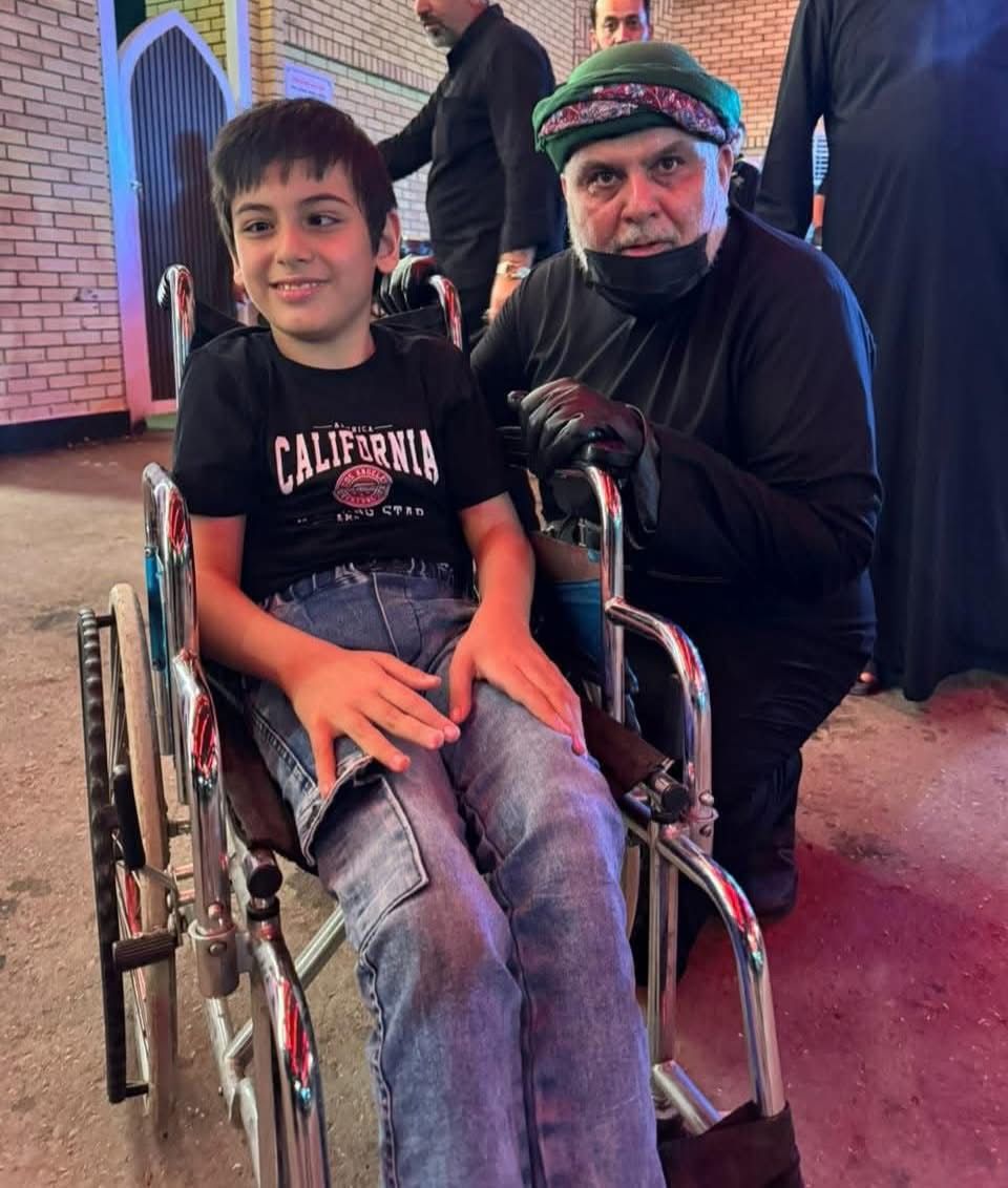 طفل نجفي كانت من الامنيات لة ان يرى السيد الصدر