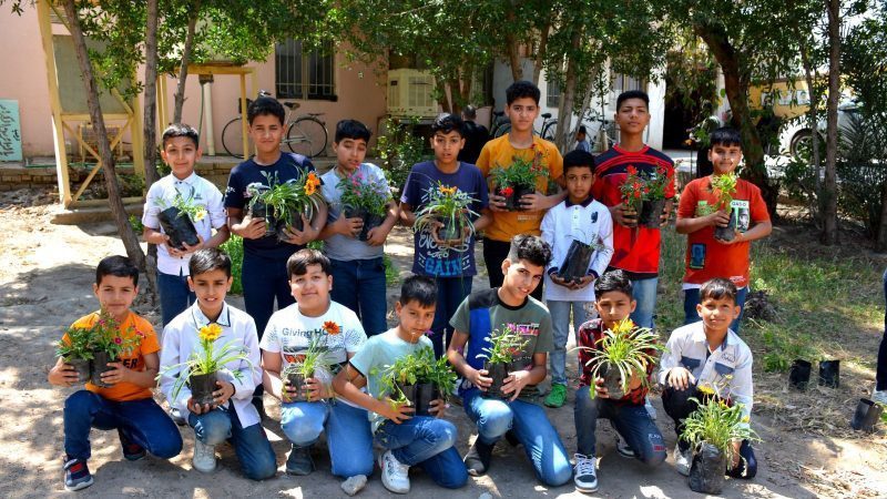 بنين.. من طالبة الى ناشطة بيئية تكافح التصحر بزراعة الألاف  الأشجار