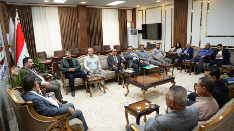 النجف الأشرف ترسخ ريادتها في الطاقة النظيفة: استقبال رسمي لوفد المبادرة الوطنية وتأكيد لإطلاق مبادرات نوعية قريبًا