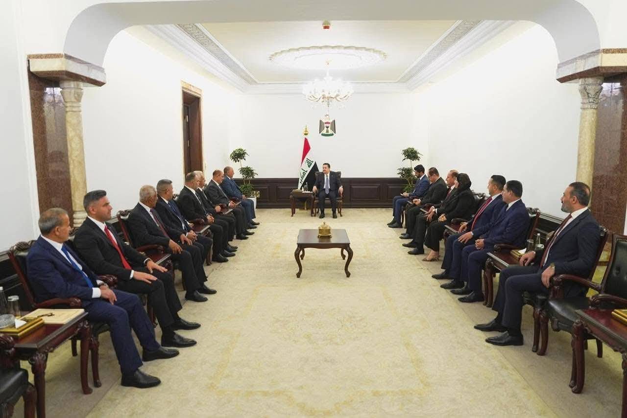 رئيس مجلس الوزراء السيد محمد شياع السوداني يستقبل نقيب وأعضاء مجلس نقابة الصحفيين العراقيين الجديد